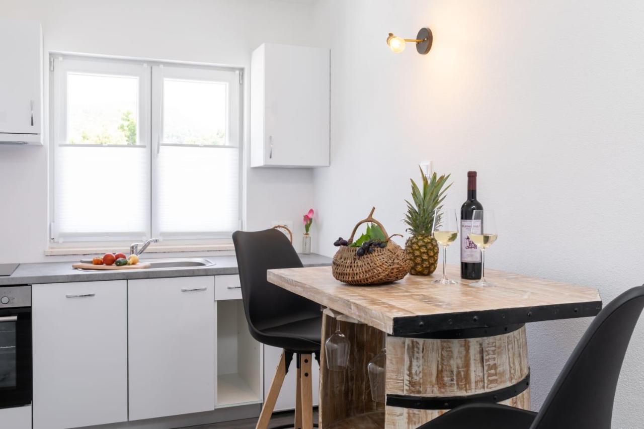 Maloa One Bedroom Apartment Smokvica  Екстер'єр фото